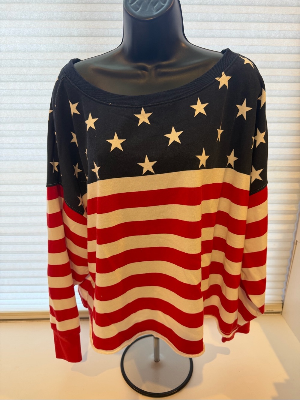 Old Navy Stars and Stripes Sweatshirt Pullover Women’s XL 4th of July Red Blue